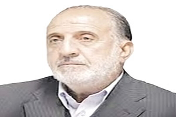 کاشت ۳۰۰ اصله درخت در خیابان ولیعصر