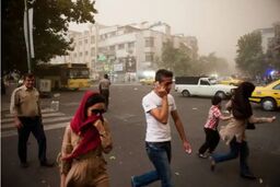 تداوم وزش باد شدید و گرد و خاک در تهران


