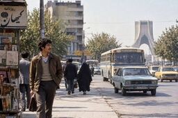دهه ۵۰ در قاب هوش مصنوعی/ خاطره می‌سازیم یا واقعیت را تغییر می‌دهیم؟