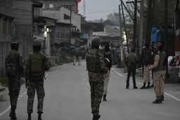 کشته‌شدن ۶ سرباز و ۱۰ شبه‌نظامی در درگیری‌های شمال‌غرب پاکستان