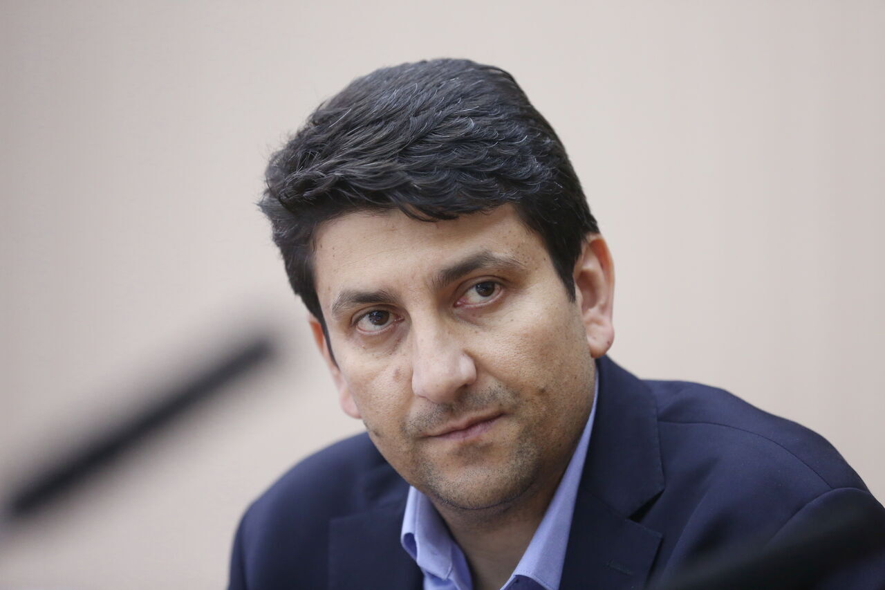 هاشمی: اینکه نخبگان ایرانی ترجیح می‌دهند خارج از ایران فعالیت کنند ؛ واقعیت است