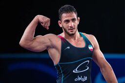 ویدئوی صعود  امیرعلی آذرپیرا به یک چهارم نهایی کشتی قهرمانی جهان