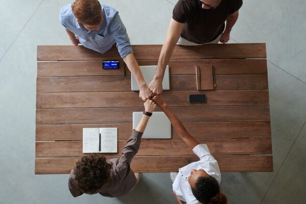 تاب‌آوری در زمانه سخت/ اقتصاد فرساینده و زخم‌های پنهان روابط انسانی