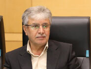 نماینده مجلس:  نظر حاکمیت این است که از خانواده‌های بازداشتی‌های کمتر از ۱۸ سال تعهد بگیرند