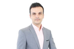 حمیدرضا قاسمی کارشناس اقتصادی: برنامه مهم است نه فرد جایگزین فرزین