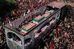 خروش میلیونی تهران در وداع با رهبر شهید؛ سی‌ان‌ان: این یکی از بزرگ‌ترین اجتماعات تاریخ ایران است

