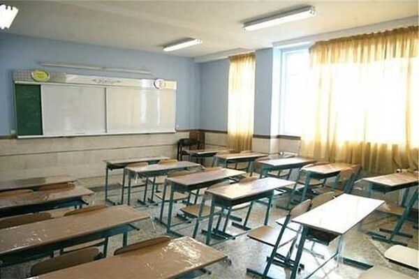 مهرماه و تمام نیمکت‌های خالی