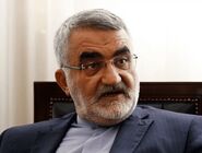 بروجردی: آمریکا می‌خواهد ایران از تنگه هرمز دست بکشد