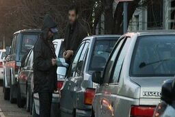 گزارش یک خبرگزاری از خیابان‌های پایتخت: تهران مافیای جای پارک دارد