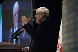 تاکید معاون اول رئیس‌جمهوری بر تقویت تعاملات منطقه‌ای و خوداتکایی