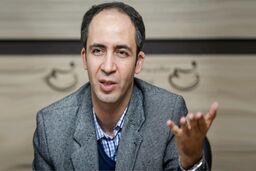 دولت باید اقتصاد دستوری را کنار بگذارد