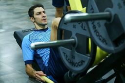تلاش پرسپولیس برای جذب محمدرضا اخباری؛ برنامه‌ریزی سرخ‌پوشان برای تقویت خط دروازه