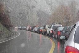  آغاز بارش شدید برف در جاده چالوس/سفر ممنوع!
