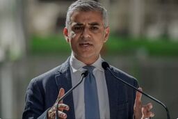 شهردار لندن در پاسخ به ترامپ: او نژادپرست و اسلام‌هراس است