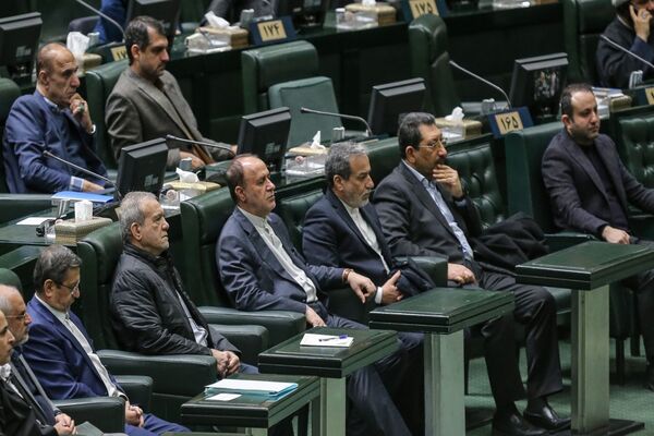 پزشکیان و افکار عمومی