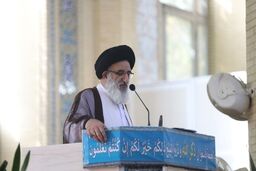 امام جمعه کرج: اروپا در جهت نوکری استکبار جهانی گام برمی‌دارد 