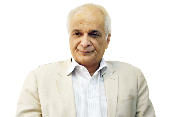 مسعود سپهر استاد دانشگاه: به اعتماد مردم به رسانه‏‌ها احترام بگذاریم