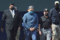 ترامپ، رئیس‌جمهور زندانی هندوراس را عفو می کند