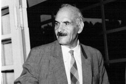 سالمرگ پژوهشگر ادبیات