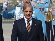 ادعای رسانه پاکستانی: شهباز شریف امروز عازم سوئیس می‌شود