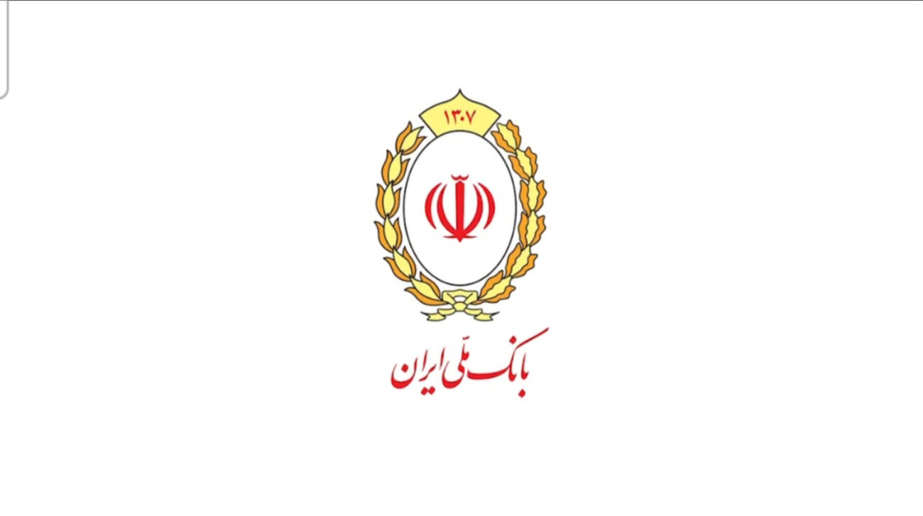 هر پیراهن، فقط یک پیراهن نیست؛ روایتِ یک سرزمین است، یادِ یک نسل و افتخارِ یک ملت