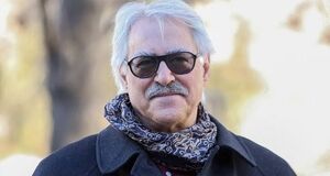 ایران همین جا است که ایستاده‌ایم