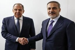 رایزنی لاوروف و فیدان درباره تحولات غرب آسیا و دریای سیاه

