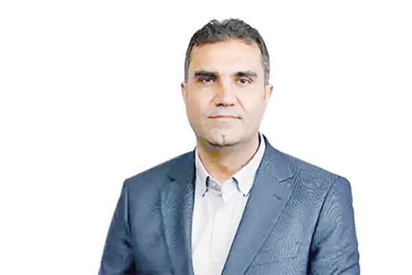 مصطفی پوردهقان اردکانی نماینده اردکان: ضرورتی ندارد دولت را تا این حد تضعیف کنیم