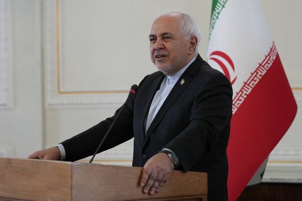 تأکید ظریف بر ضرورت تغییر پارادایم در روابط ایران و غرب