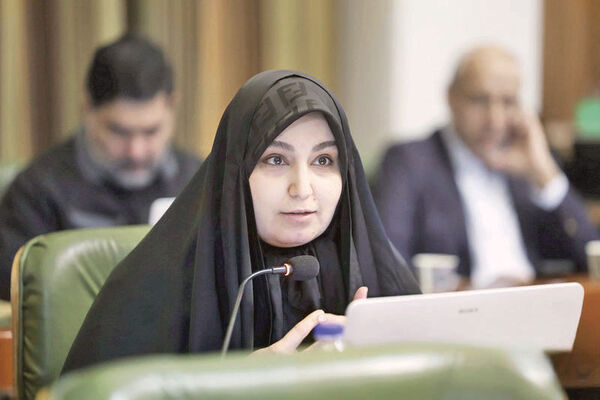 زاکانی می‌ماند یا می‌رود؟بحث استعفای شهردار تهران در جلسه دیروز شورای شهر مطرح شد